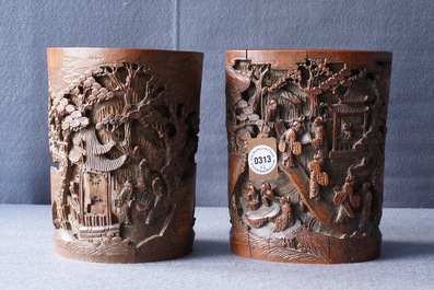 Deux pots &agrave; pinceaux en bambou sculpt&eacute;, Chine, 18/19&egrave;me