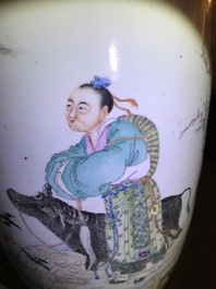 Trois vases en porcelaine de Chine famille rose et qianjiang cai, 19/20&egrave;me