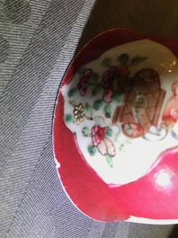 Une tasse et soucoupe 'ruby back' en porcelaine de Chine famille rose, Yongzheng