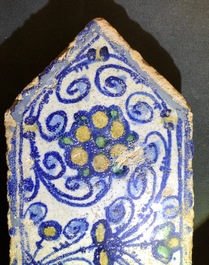 Vier majolica tegels uit de kapel van F&egrave;re-en-Tardenois, atelier Guido Andries, Antwerpen, ca. 1530