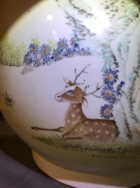 A Chinese qianjiang cai hu-shaped deer vase, 19/20th C.