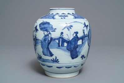 Une jarre en porcelaine de Chine bleu et blanc &agrave; d&eacute;cor de personnages, Wanli/Tianqi