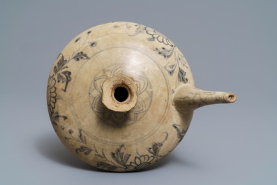 A blue and white Annamese water jug, Vietnam, 14/15th C.