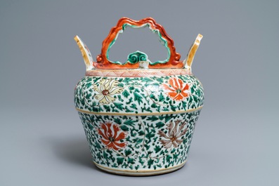 A Chinese famille verte lime pot for the Vietnamese market, Kangxi