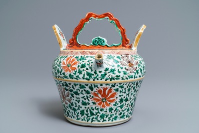 A Chinese famille verte lime pot for the Vietnamese market, Kangxi