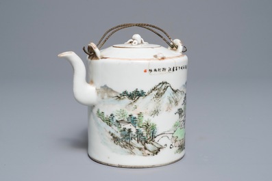 Three Chinese qianjiang cai teapots and an oval dish, 19/20th C.