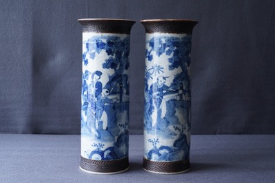 Six vases en porcelaine de Chine bleu et blanc et famille rose, 19&egrave;me