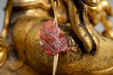 Cinq mod&egrave;les de Bouddha en bronze dor&eacute;, Sino-Tibet, 19/20&egrave;me