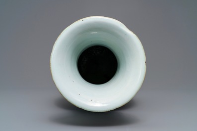 A Chinese qianjiang cai two-sided design vase, 19/20th C.