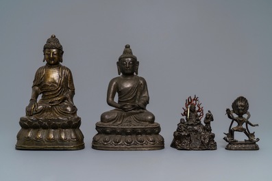 Quatre figures en bronze, Chine et Tibet, 18/19&egrave;me