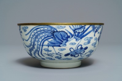 A Chinese blue and white 'Bleu de Hue' Vietnamese market bowl, Nei Fu mark, 19th C.