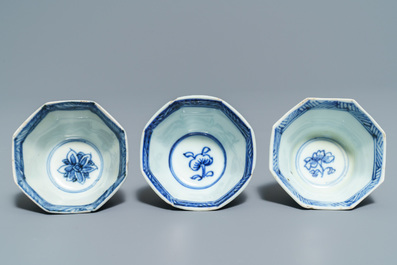 Fifteen Chinese blue and white cups and 19 saucers, Kangxi