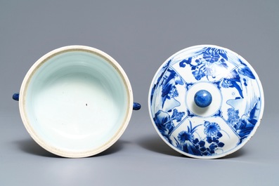 A Chinese blue and white two-handled porringer and cover, Kangxi