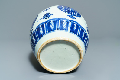 A varied collection of Chinese porcelain, 17/18th C.