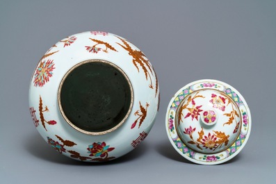 A pair of and a single Chinese famille rose covered vase with floral design, 19th C.