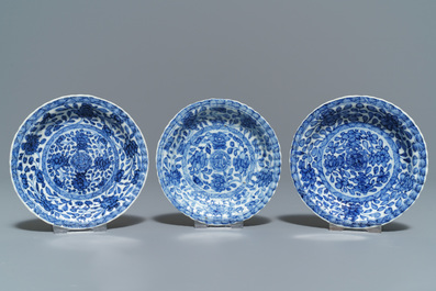 Une collection vari&eacute;e en porcelaine de Chine bleu et blanc, Kangxi