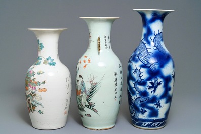 Trois vases en porcelaine de Chine bleu et blanc et qianjiang cai, 19/20&egrave;me