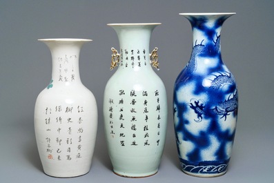 Trois vases en porcelaine de Chine bleu et blanc et qianjiang cai, 19/20&egrave;me