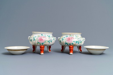 A pair of large Chinese famille rose tripod warming bowls and covers, 19/20th C.