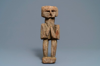 Une figure votive en bois sculpt&eacute;, Dolpa, N&eacute;pal, 19&egrave;me