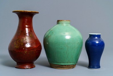 Three Chinese monochrome vases incl. a Yixing stoneware example, 19/20th C.