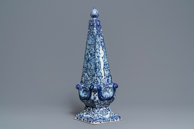 A large Dutch Delft blue and white obelisk, 17/18th C.