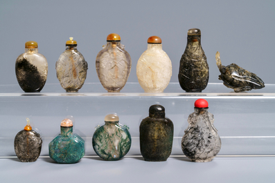 Eleven Chinese famille agate and quartz snuff bottles, 19/20th C.