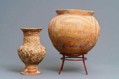 Three Ban Chiang culture pottery jars, Thailand, 600 - 300 b.C.