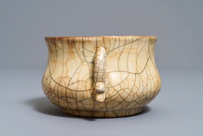 A Chinese ge-type crackle-glazed censer, Song or later