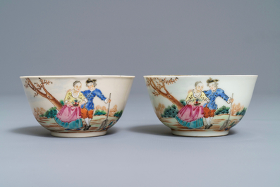 Twee fijne Chinese famille rose koppen en schotels met Europees decor, Qianlong
