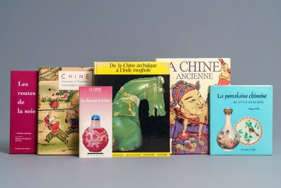 Un lot de 28 livres sur l'art chinois, la plupart en fran&ccedil;ais