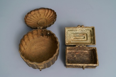 Four Indian Gujarat bronze votive figures and two covered boxes, 16th C. and later