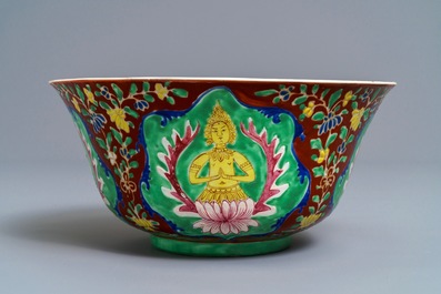 A large Chinese Thai market Bencharong bowl, 19th C.