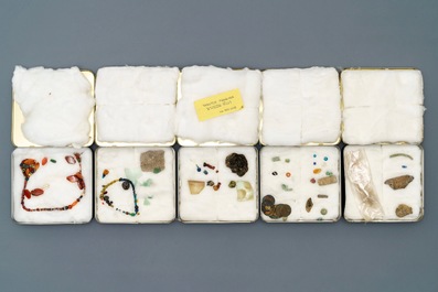Une importante collection document&eacute;e de perles en verre et fragments arch&eacute;ologiques de fouilles, Tha&iuml;lande et Vietnam