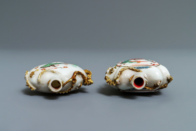 Deux tabati&egrave;res en porcelaine de Chine famille verte, Kangxi