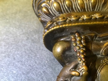 Une figure de Jambhala en bronze, Sino-Tibet, 17/18&egrave;me