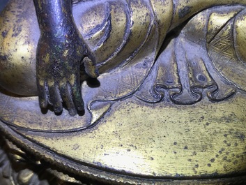 Une figure de Bouddha Shakyamuni en bronze dor&eacute;, Tibet, 15/16&egrave;me