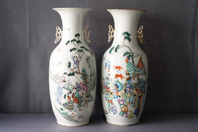 Deux vases en porcelaine de Chine famille rose &agrave; d&eacute;cor de gar&ccedil;ons jouants, 19/20&egrave;me