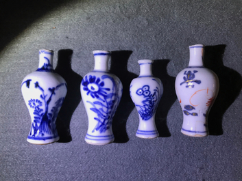 Een fraaie collectie van 66 Chinese blauwwitte miniatuur vaasjes, Kangxi