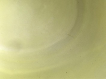A Chinese monochrome yellow plate, Hongzhi mark, 19/20th C.