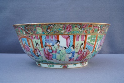 Four Chinese Canton famille rose, Imari-style and blue and white bowls, 18/19th C.