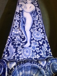 A large Dutch Delft blue and white obelisk, 17/18th C.