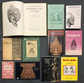 29 livres sur les arts de Birmanie, Cambodge, Cor&eacute;e, Inde, etc.