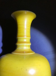 Een Chinese monochroom gele 'laifu zun' of 'drie snaren' vaas, Kangxi