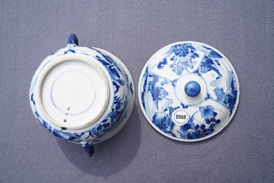 A Chinese blue and white two-handled porringer and cover, Kangxi