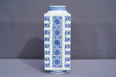 A Chinese blue and white cong vase with floral design, Qianlong mark, 19/20th C.