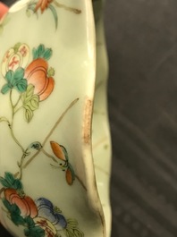 Six bols en porcelaine de Chine c&eacute;ladon et une paire de bols sur supports pour le march&eacute; Peranakan ou Straits, 19&egrave;me