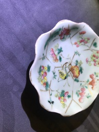 Zes Chinese celadon kommen en een paar kommen op schotels voor de Peranakan of Straits markt, 19e eeuw