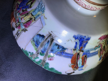 Trois pi&egrave;ces en porcelaine de Chine famille rose, 19&egrave;me