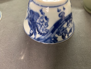 Een gevarieerde collectie Chinees blauwwit porselein, Kangxi